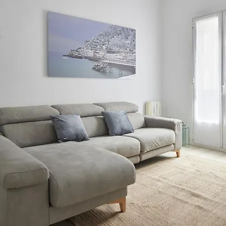 Always Easy I Chillida Apartment *
