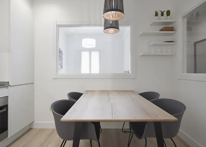 Always Easy I Chillida Apartment