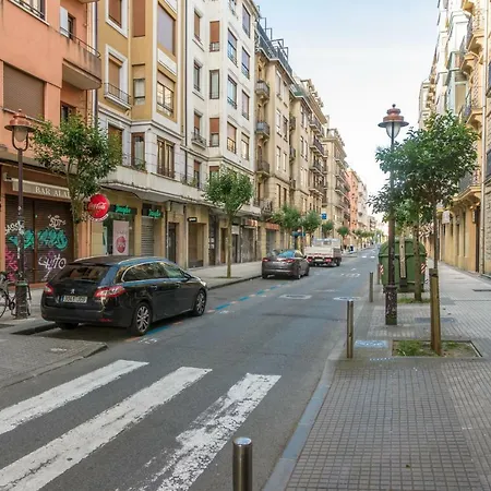 Always Easy I Chillida Lägenhet San Sebastián